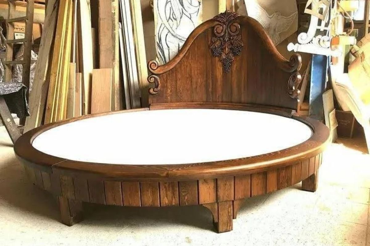 Wooden Round Bed